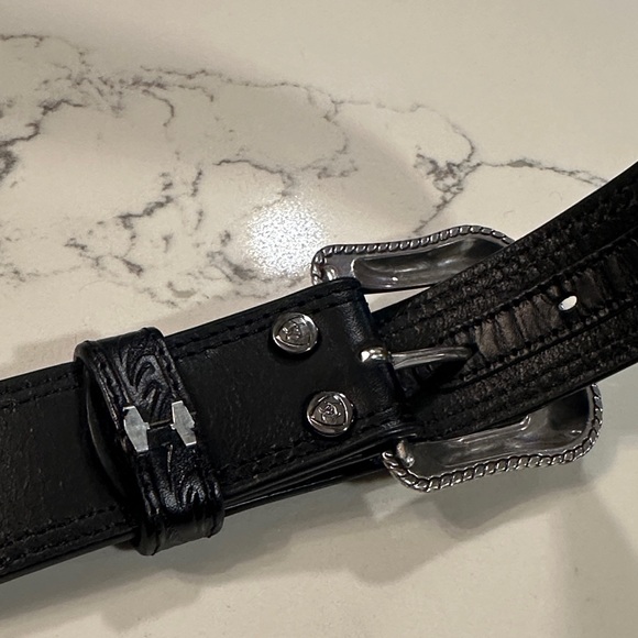 Ariat Black Leather Belt with Silver Buckle - Picture 9 of 15